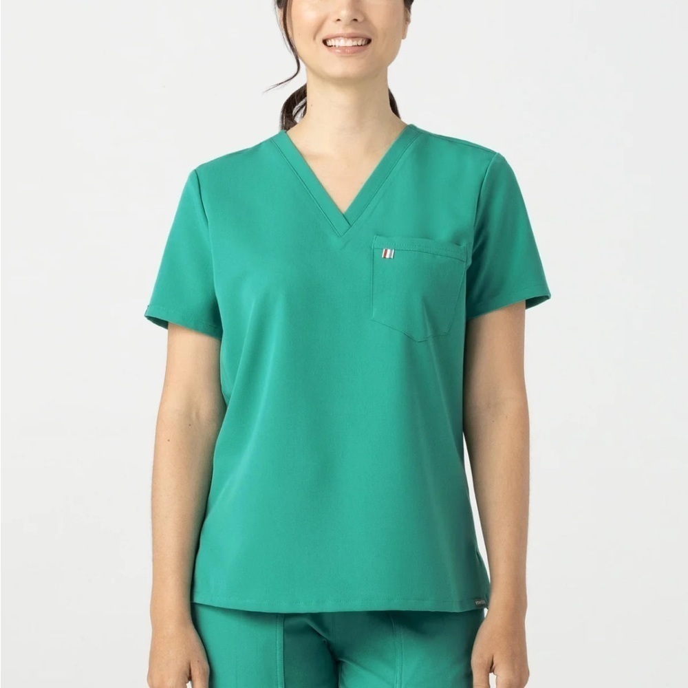 Mediclo Sal Essential Scrub Top Surgical Green NWT